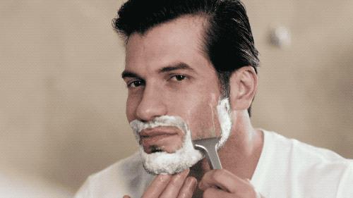 飞利浦s2302剃须刀好用吗,飞利浦电动剃须刀s2303怎么样