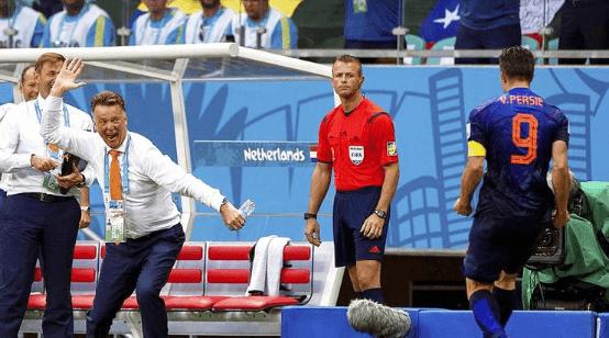 足坛近十年最佳球队巴萨,近十年来足坛最佳阵容包括内马尔