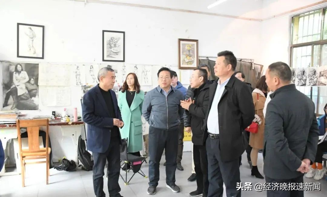 江西省普通高*特中**色学校评估组专家在临川三中开展评估活动