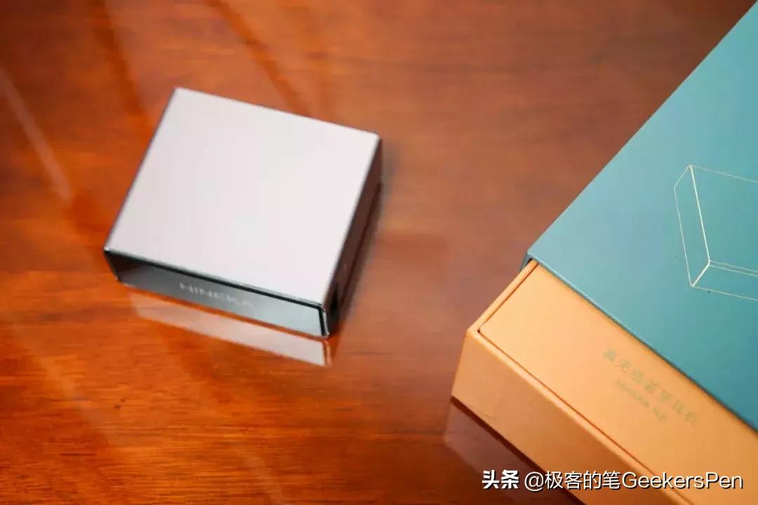 移动电源蓝牙耳机,移动电源无线还是有线好