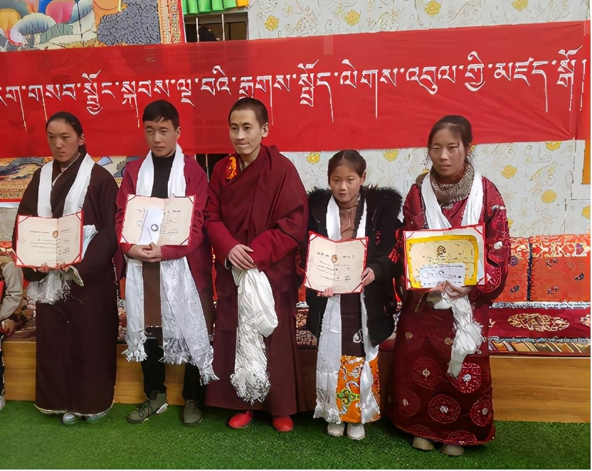 新东方转型电商,新东方转线下课程