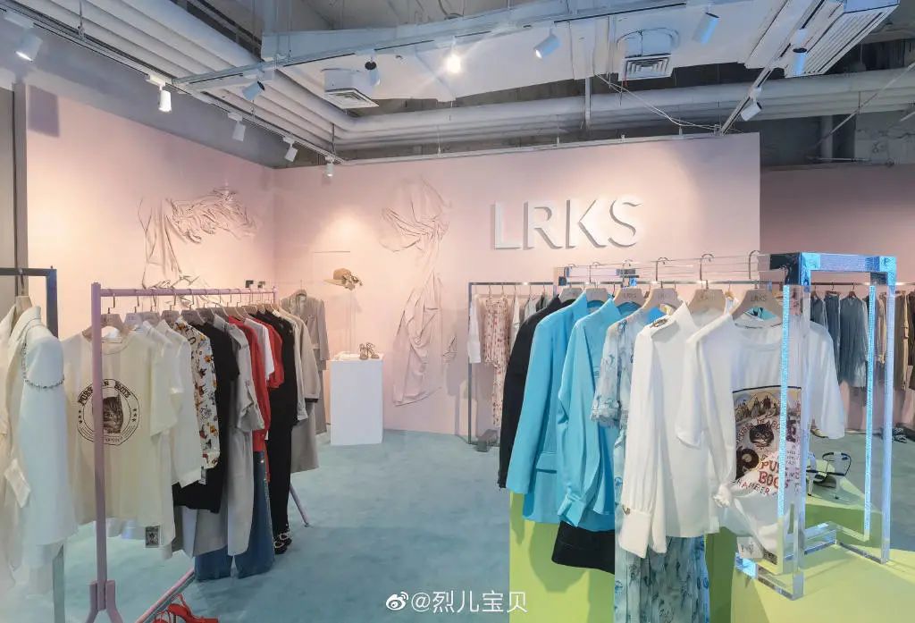 陈洁kiki跟烈儿谁好看,烈儿宝贝和陈洁kiki哪个衣服更好