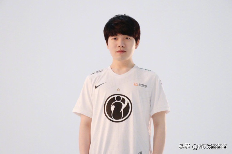 lpl新赛季阵容被曝,lpl新队服edg