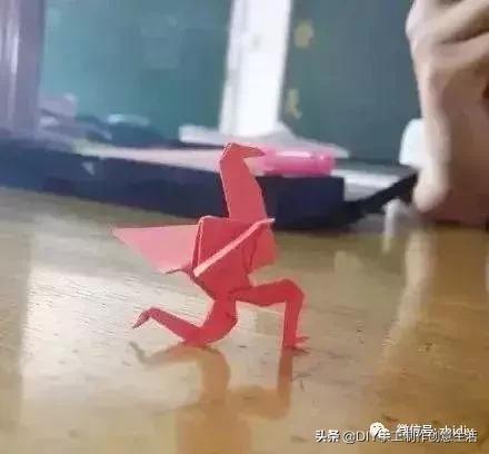 用千纸鹤糖纸做千纸鹤慢教程,不一样的纸鹤折纸