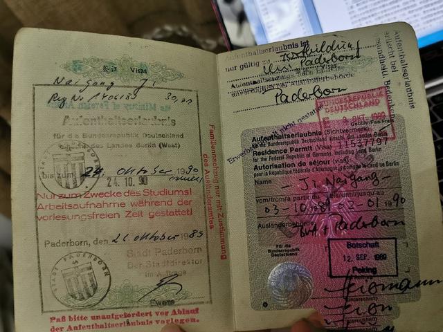 见过手写的护照吗？看中国护照的历史