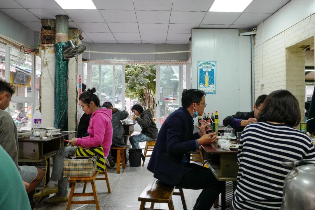 成都人不为人知的火锅,成都土著人吃的苍蝇火锅店