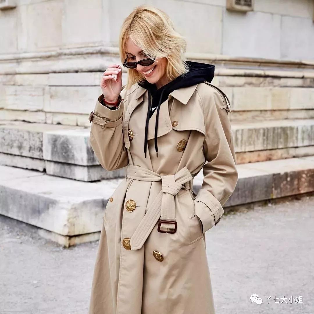 气质驼色让你随意搭配不出错,今秋必备的驼色让你时尚感up