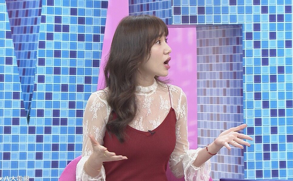 黄暐婷脸书,台湾艺人apple黄暐婷年龄