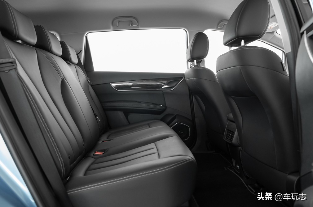 新款比亚迪e6纯电动车多少钱,比亚迪e6纯电动面包车