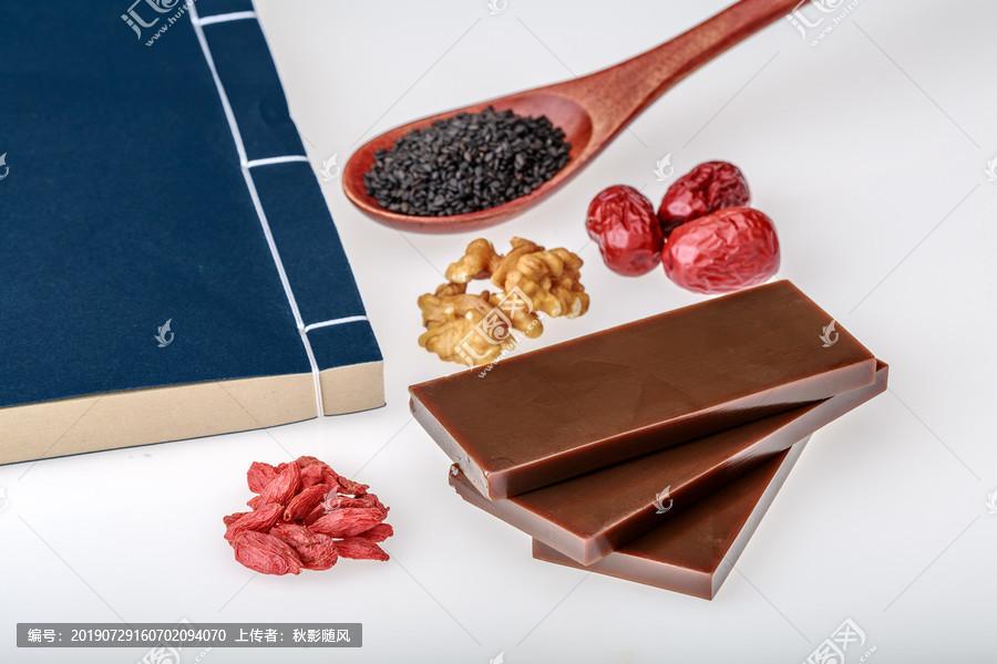 阿胶可以睡前服用吗,阿胶粉的正确吃法服用时间