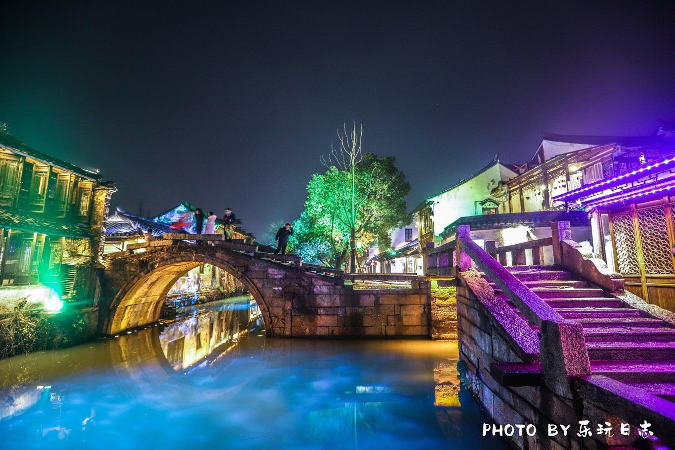 江南周庄古镇夜景美如画,推荐一个好的地方周庄古镇