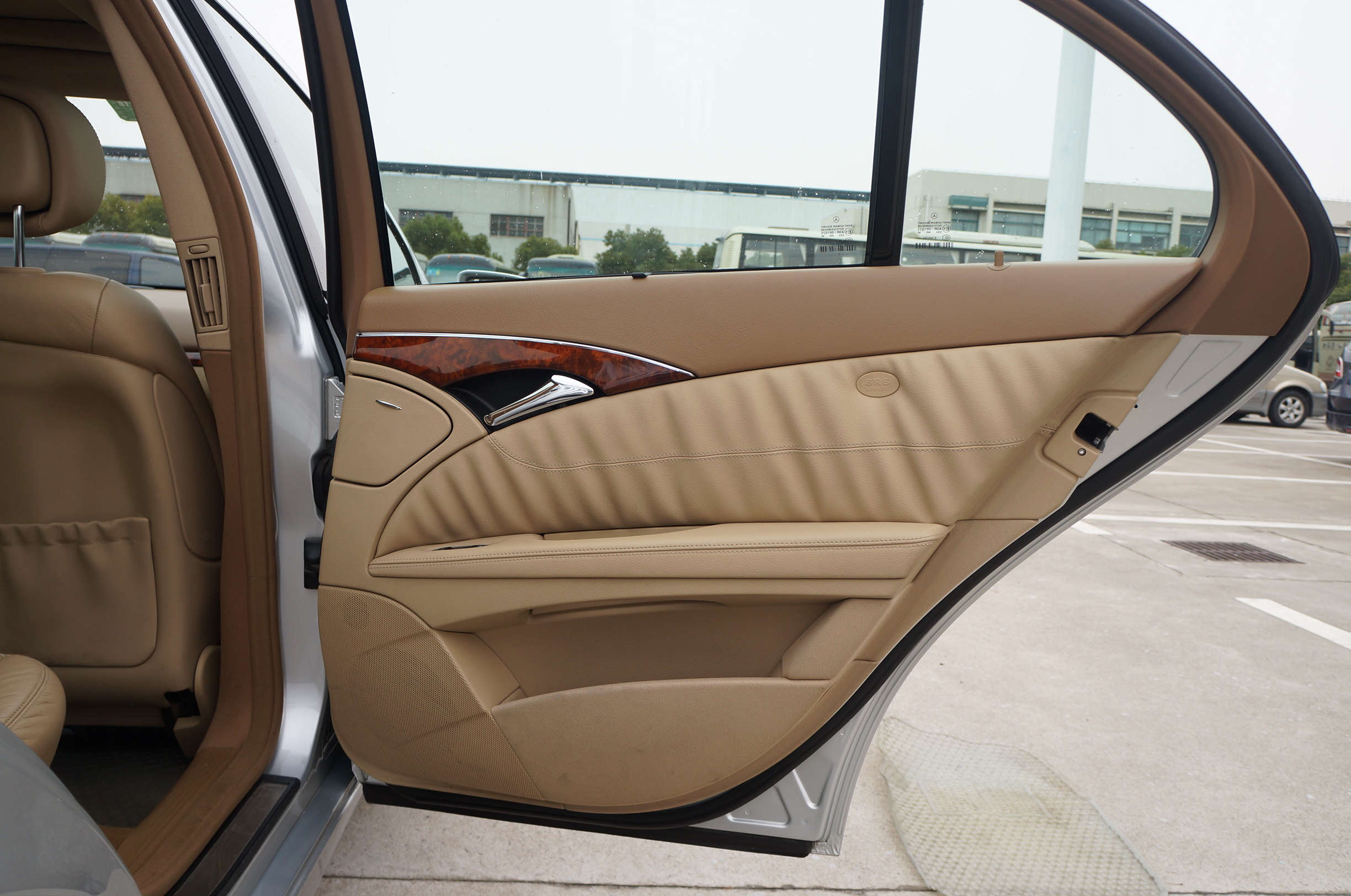 四眼老款奔驰e280,四眼奔驰e280值得入手吗