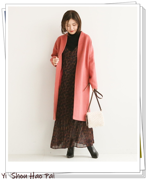 粉色外套怎么内搭,粉色外套怎么搭配下装