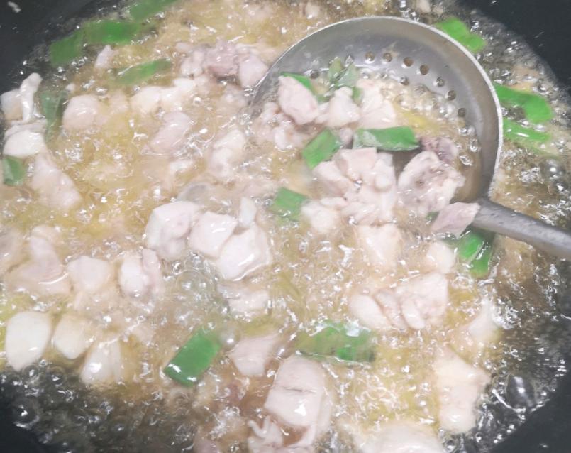 干锅兔是怎么做的,干锅兔的做法视频窍门