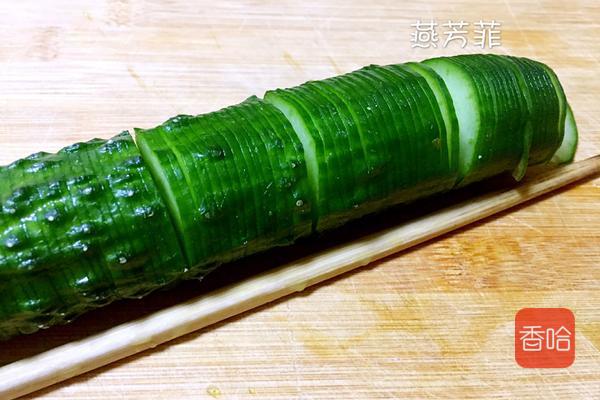 嘎嘣脆的腌黄瓜你喜欢吗,奶奶30多年腌制黄瓜秘方