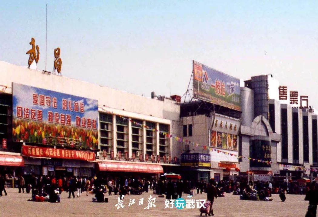 武汉70周年的变化发展,湖北武汉70年荆楚巨变