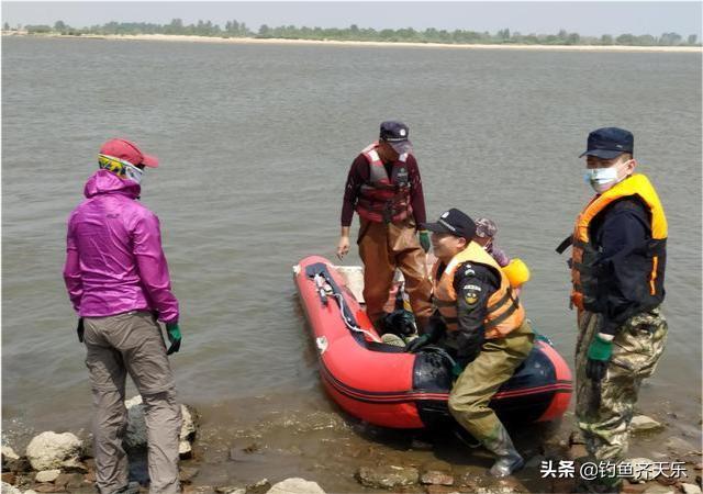 8毫米网眼一晚捞鱼1200斤！松花江要重演长江“无鱼”的悲剧？