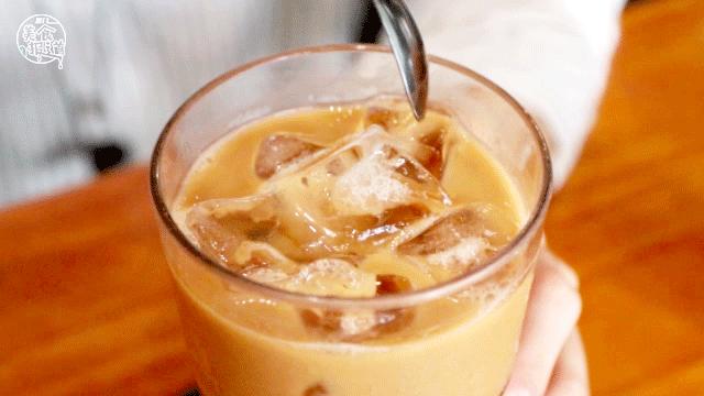 明发商业广场锅巴香煲仔饭,明发商业广场煲仔饭