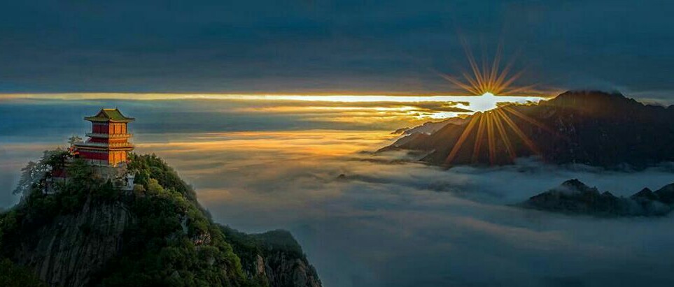 旅游秦岭风景区攻略图,秦岭南五台日出云海仙气飘飘