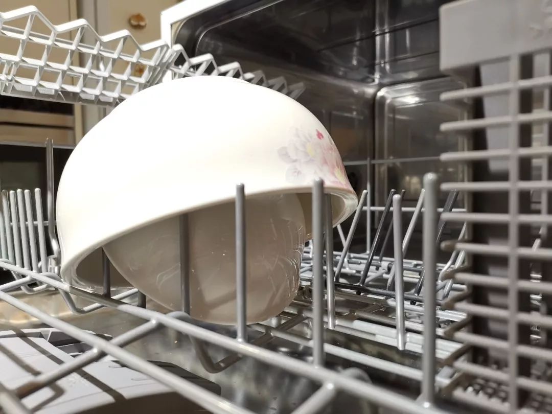 西门子洗碗机视频全过程,西门子洗碗机台式评测