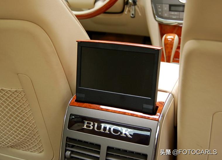 别克老款君越全新车,别克君越老款现在还值得入手么