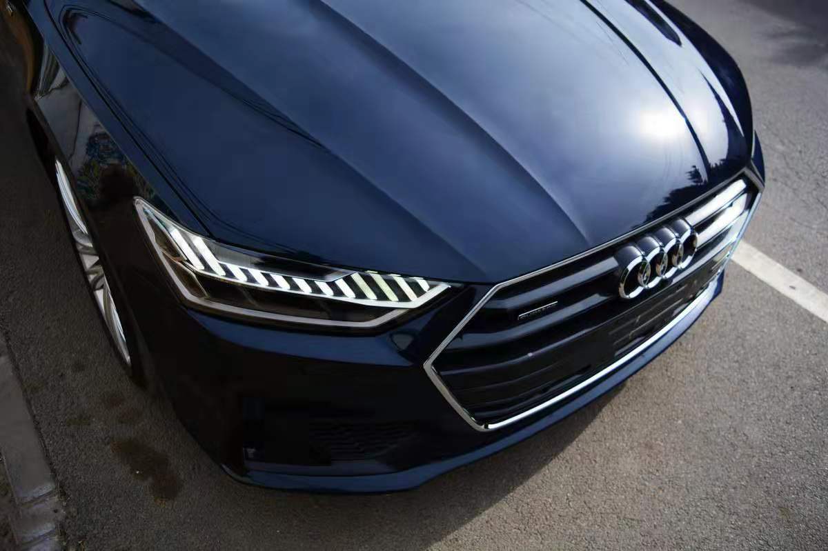 奥迪出手了！全新A7堪称轿跑颜值巅峰，近5米长，GLS真的比不过