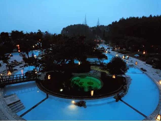 看峨眉山雪泡温泉的地方有哪些,峨眉山泡温泉旅游攻略