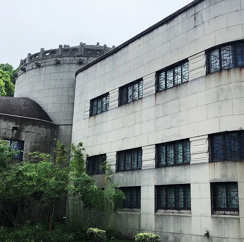 上海有栋“飞机楼”，距今百年知道的人却很少，就藏在长海医院内