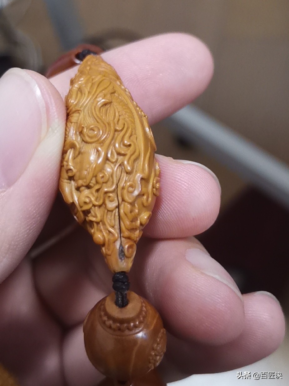 橄榄核做核雕手串好不好呢,盘橄榄核雕手串应注意什么