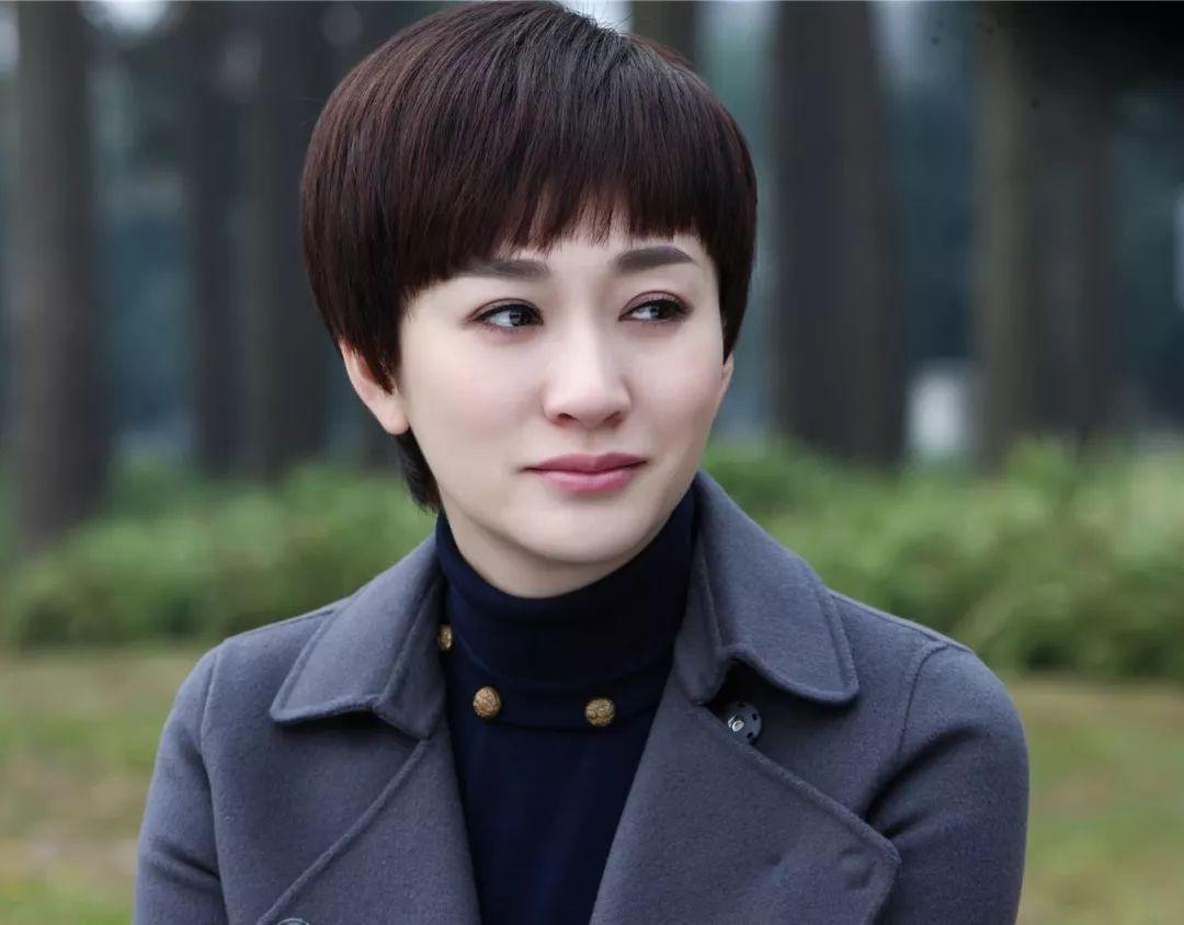 如何护肤让皮肤不再黑黄,女人皮肤好的秘诀就是少护肤