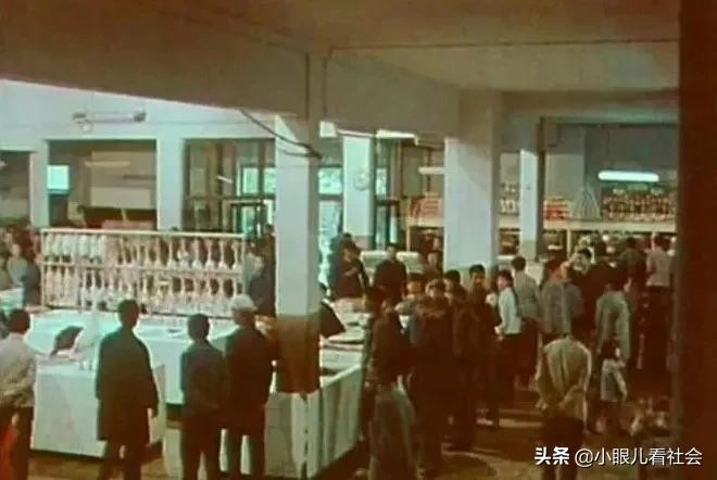 曾经，排大队也要吃上一口三毛八的带鱼