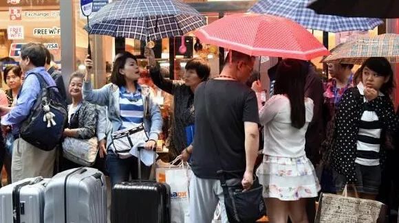 在日本的中国人，都靠什么赚钱？