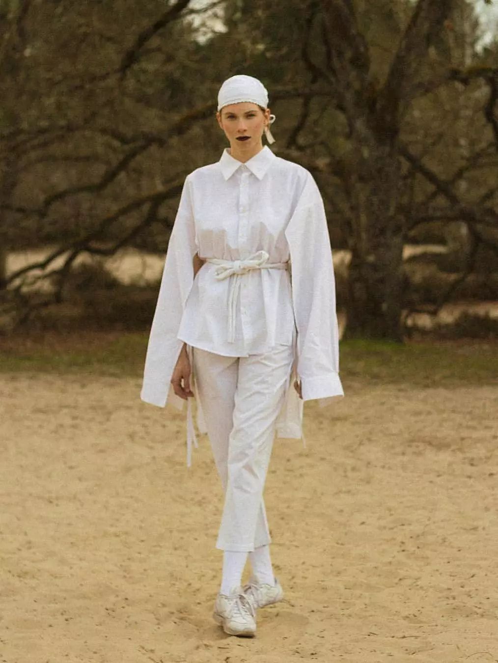 我太太太难了！项链戴在脖子上还做错了？