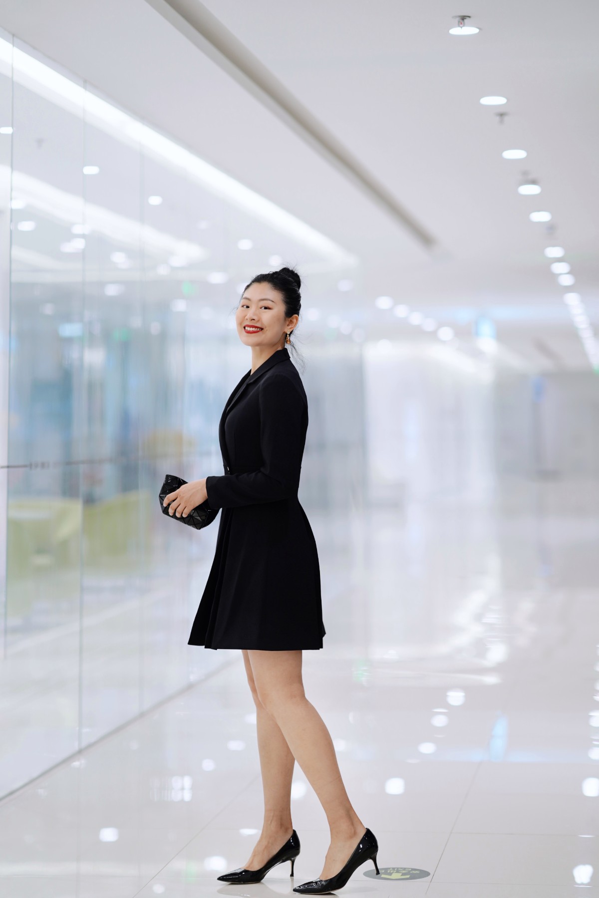 立春之后的时髦实用之选：小西装、风衣和连衣裙