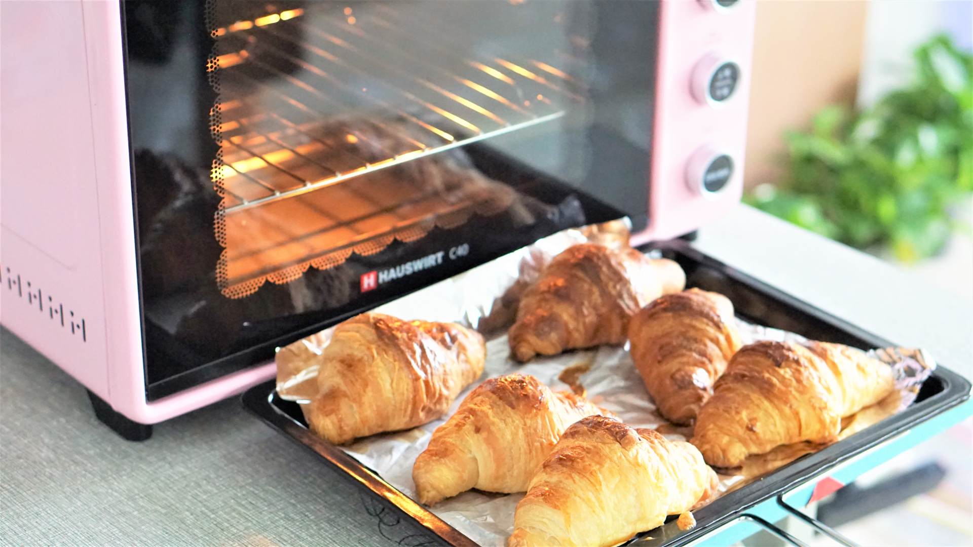 烘焙烤箱该如何选择,烘焙小白要准备哪些食材