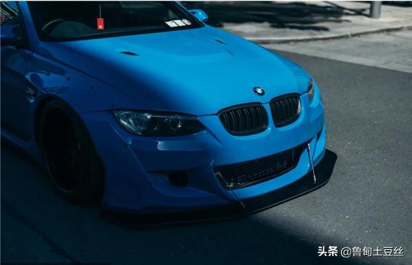 「毂锐驰」一台融入了JDM元素的宝马E93335i