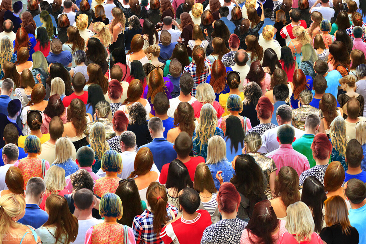 三四线城市现有房产该不该抛售,三四线城市房子卖不出怎么办