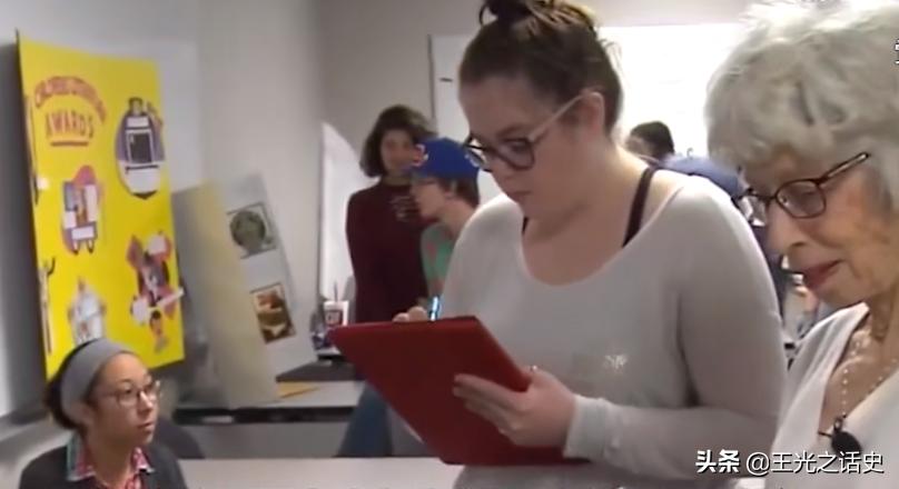 没有美元别做美国梦?世界第一的美国,教育为什么那么贵