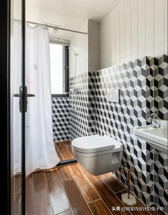 2.5平方小卫生间如何装修设计,怎样装修二楼卫生间