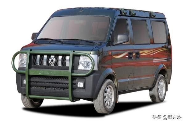 面包车中间没有凸起的车型,面包车没有后轮胎凸出的