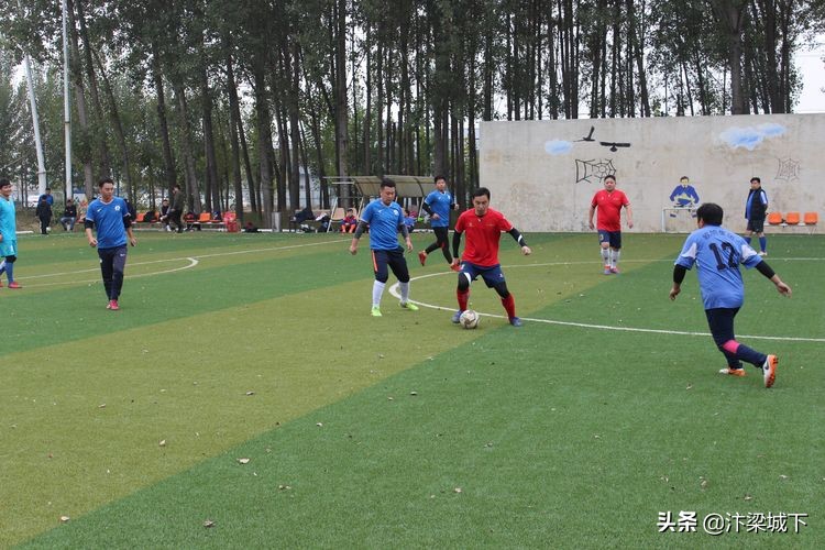 “五个重大”实践锻炼先锋足球队与欧帕集团足球队开展足球友谊赛