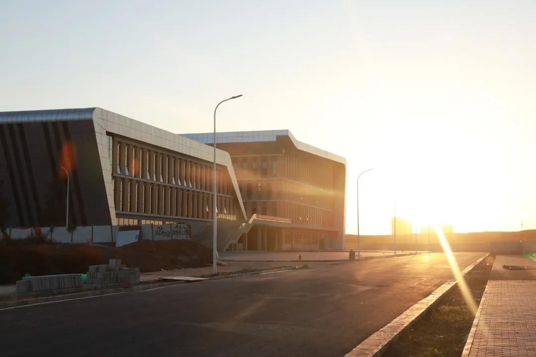 西安最豪华的大学图书馆,最豪华食堂大学