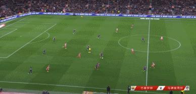 梅西勺子晃过奥布拉克,18年梅西5秒连续晃倒三人