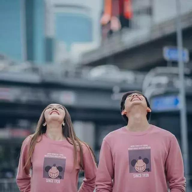 优衣库最近动漫联名,优衣库联名marimekko蓝色裙子