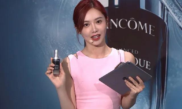 美娜当美女主播,篮网遗憾输球,美娜被群殴,最美杜密的反应亮了