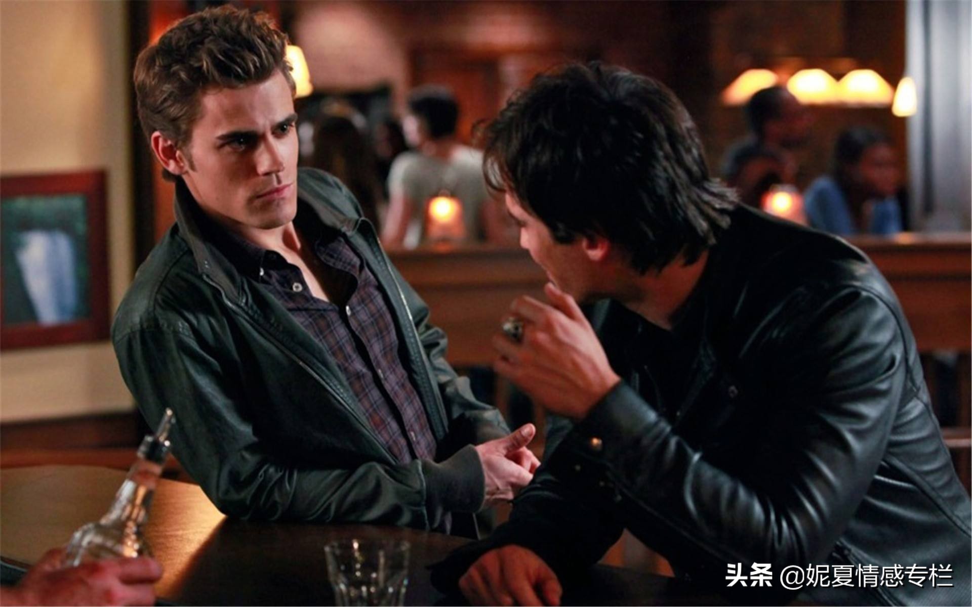 丈夫背着妻子帮弟弟给6万彩礼，去银行取钱，发现妻子留了一手