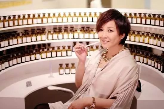 乐蜂、聚美,美妆电商“双花已落”