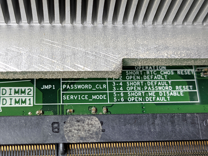 还没有曾经一个光驱大的电脑,东西虽小五脏俱全啊。