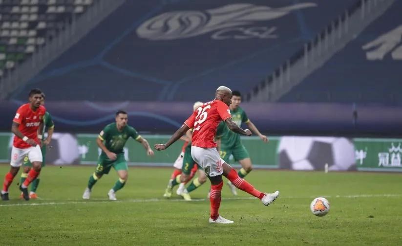 塔利斯卡极限扑救,塔利斯卡过人还是盘带