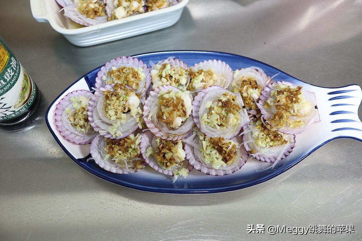 蒜茸粉丝扇贝的做法窍门,烧烤蒜蓉扇贝的做法视频教程